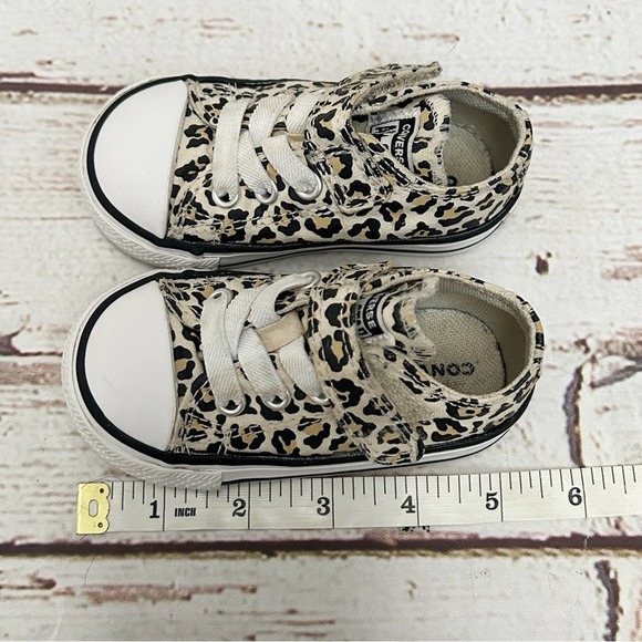 CONVERSE Cheetah Leopard Print Velcro Low Top Shoes Size 4 - Picture 7 of 7